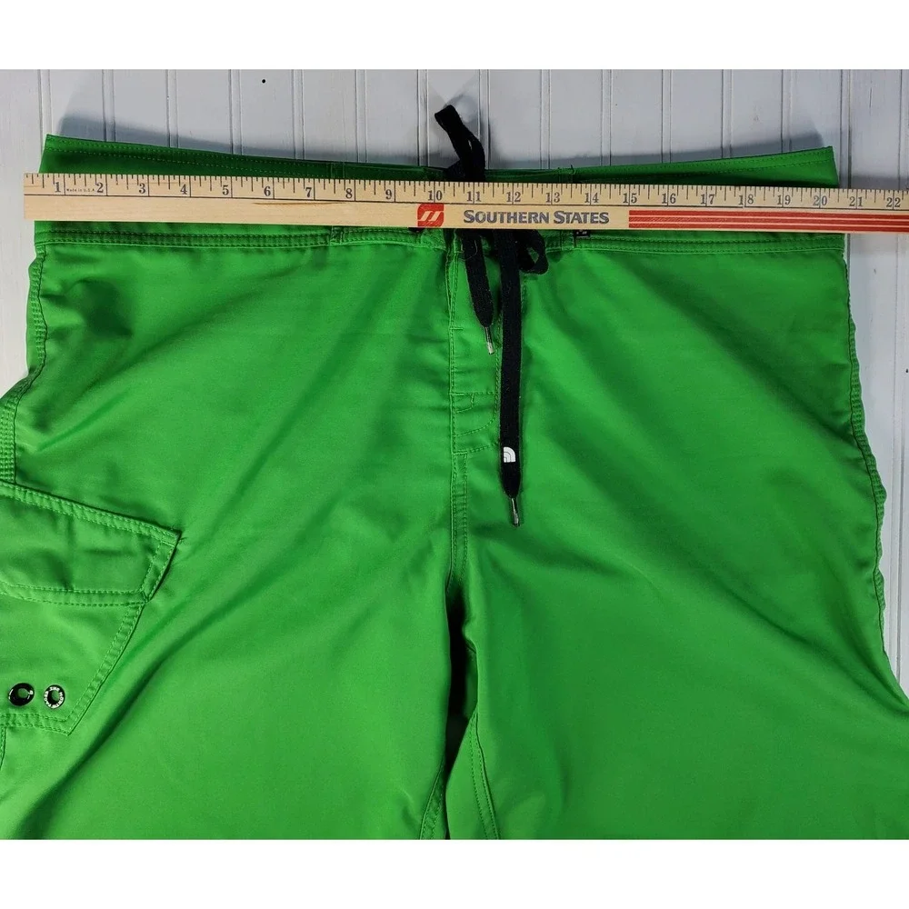 Mens North Face Green Board Shorts Size 38 Swim Trunks Surfer‎ Beach Non Lined